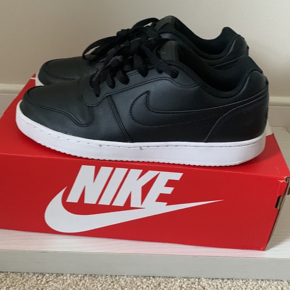 Women’s Nike Ebernon Low Sneakers Sz 10 - Picture 2 of 9